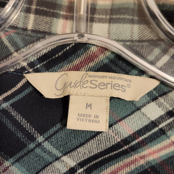 🦄 Gander Mountain Guide Series Plaid Button - Picture 3 of 3
